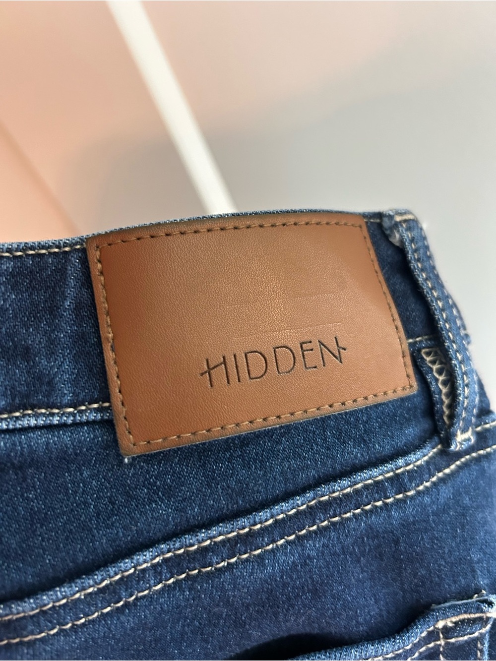 Frayed Hidden Jeans Size 30 - Picture 4 of 7